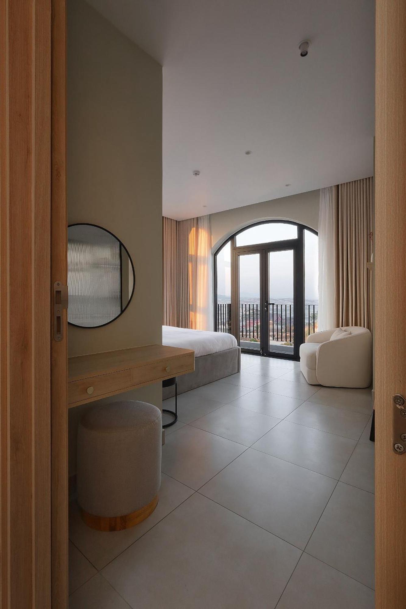 La Garden Villa Khu Chi Lăng Екстериор снимка